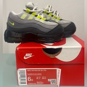 COPY - Nike Air Max 95 Neon